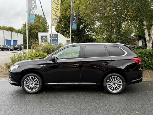 Mitsubishi OUTLANDER 2.4 PHEV Pure+ 240PK CarplayoCamera