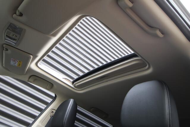 Mitsubishi OUTLANDER 2.0 Instyle Automaat 7 zitter 1e Eig, Leder, Opendak, NL Auto, dealer O.H. Trekhaak