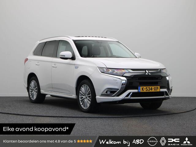Mitsubishi OUTLANDER 2.4 PHEV Intense+ | Stoel & Stuur verwarming | Open dak | Trekhaak |