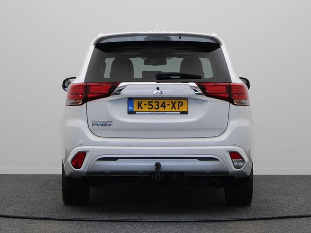 Mitsubishi OUTLANDER 2.4 PHEV Intense+ | Stoel & Stuur verwarming | Open dak | Trekhaak |