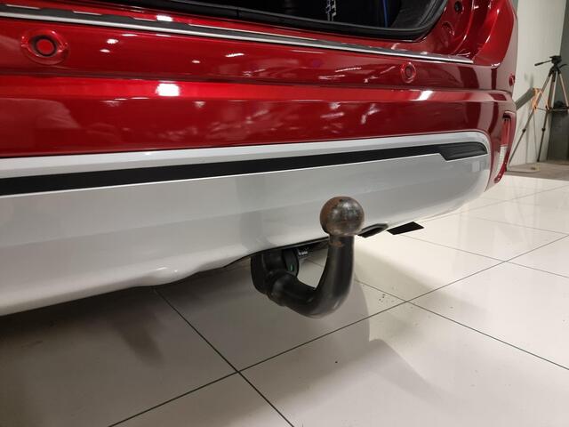 Mitsubishi OUTLANDER 2.4 PHEV Intense+ | Trekhaak | Open dak | Elektrische achterklep |