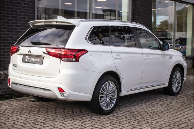 Mitsubishi OUTLANDER 2.4 PHEV Intense+ - Compleet uitgevoerd