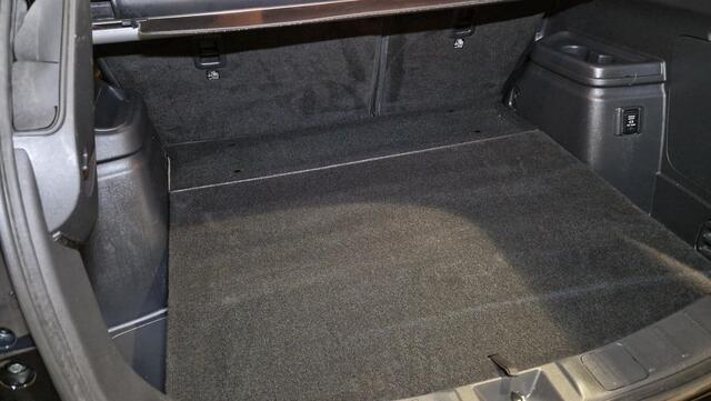 Mitsubishi OUTLANDER 2.4 PHEV Intense+ | Schuifdak | Trekhaak | Navigatie | Apple Carplay/Android Auto |