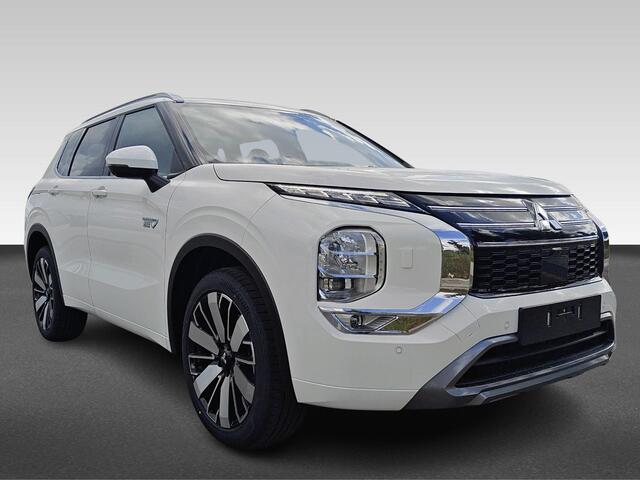 Mitsubishi OUTLANDER 2.4 PHEV Instyle Tot ¤ 4.000,- VOORDEEL!