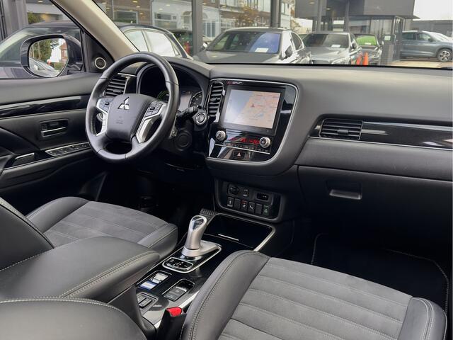 Mitsubishi OUTLANDER 2.4 PHEV INTENSE+ PANODAK LEDER NAVI CAMERA LED LMV PDC