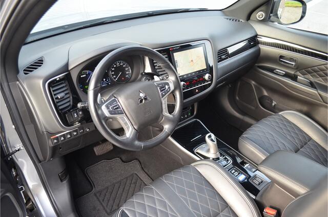 Mitsubishi OUTLANDER PHEV 2.4 INSTYLE 4WD | PLUG IN HYBRID | V2G | FULL OPTIONS | SCHUIFDAK | ADAPTIEF CRUISE | TREKHAAK 1500KG | ALL IN RIJKLAARPRIJS