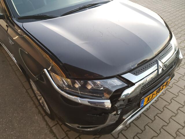 Mitsubishi OUTLANDER 2.4 PHEV Intense