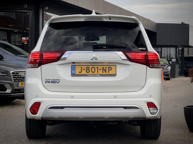 Mitsubishi OUTLANDER 2.4 ACTIE! BETAAL NU 50% 11450 DE REST IN 2JR RENTEVRIJ FINANCIEREN