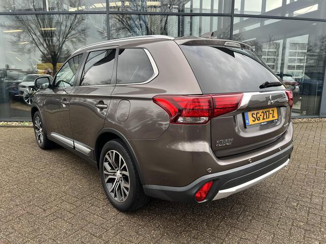 Mitsubishi OUTLANDER 2.0 Instyle | AUTOMAAT | TREKHAAK | 7 PERS | 1E EIGENAAR | LEDER | 360 CAMERA | VOORRUIT + STUUR & STOELVERWARMING | 1600kg TREKGEWICHT |