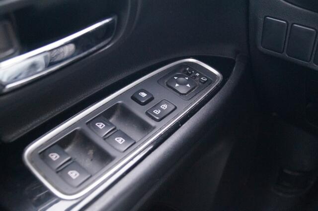 Mitsubishi OUTLANDER 2.4 PHEV Automaat Pure -ECC-PDC-TREKHAAK-