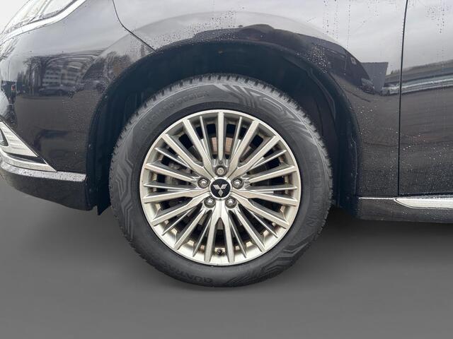 Mitsubishi OUTLANDER 2.4 PHEV Instyle | LEDER | TREKHAAK | AD. CRUISE | 1 JAAR GARANTIE |