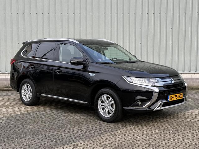 Mitsubishi OUTLANDER 2.4 PHEV Pure / Apple CarPlay/Android Auto / Achteruitrijcamera / Stoelverwarming / Climate Control / Keyless Entry&Start / DAB /