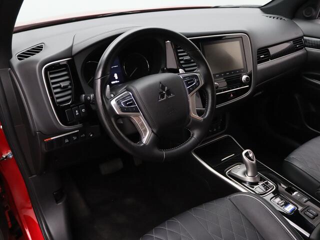 Mitsubishi OUTLANDER 225pk PHEV Intense+ Automaat 360° Camera | Cruise | Navi | Parkeersens. v+a | Stoel-/stuurverw.