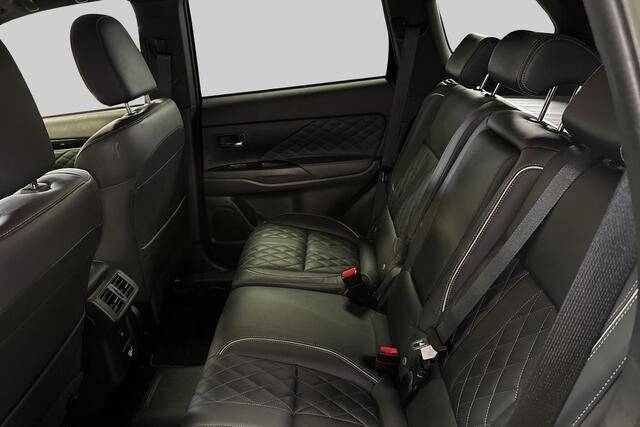 Mitsubishi OUTLANDER 2.4 PHEV Intro edition