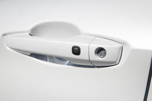 Mitsubishi OUTLANDER 2.4 PHEV Instyle