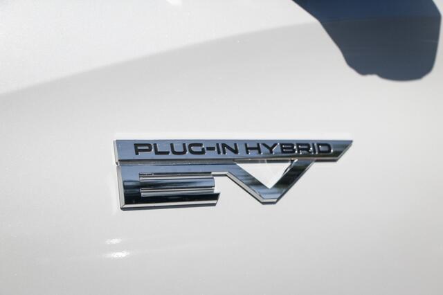 Mitsubishi OUTLANDER 2.4 PHEV Instyle