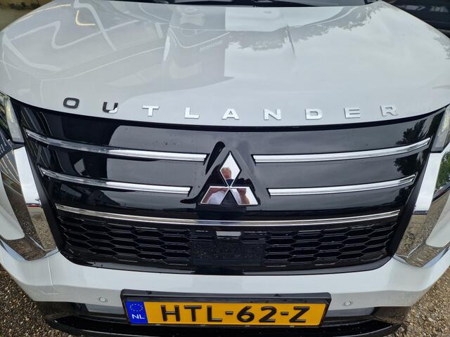 Mitsubishi OUTLANDER 2.4 PHEV First Ed. | Head up | Elek. Achterklep | Stuur/stoelve