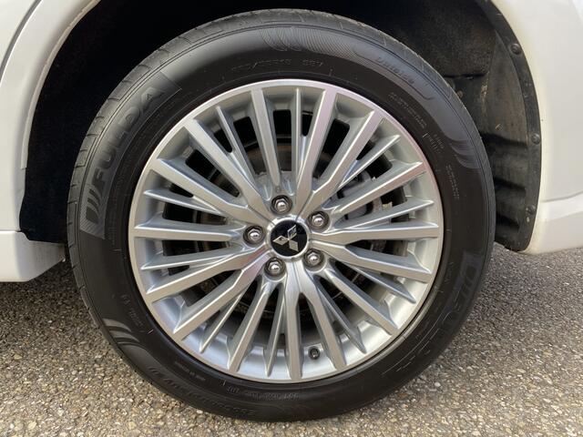 Mitsubishi OUTLANDER 2.4 PHEV Intense | Standkachel | Navigatie Android of Apple auto