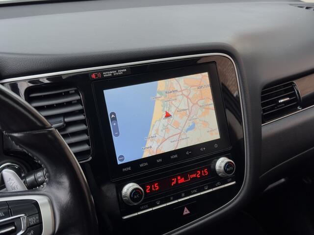 Mitsubishi OUTLANDER 2.4 PHEV INTENSE+ PANODAK LEDER NAVI CAMERA APPLE-CARPLAY LED LMV PDC