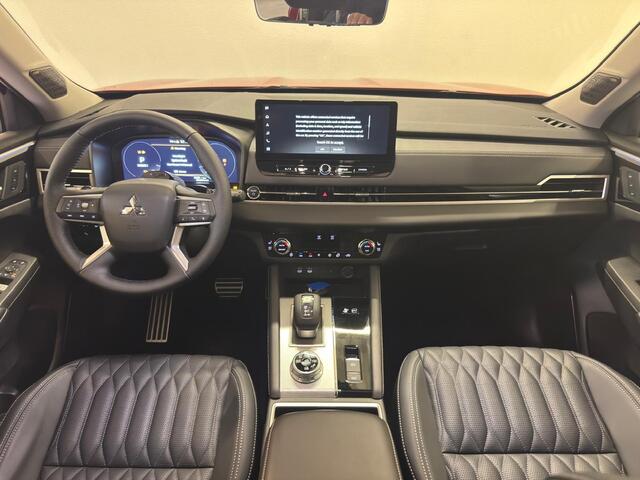 Mitsubishi OUTLANDER 2.4 PHEV Instyle DIRECT LEVERBAAR MET 8 JAAR FABRIEKSGARANTIE! Plugin hybride