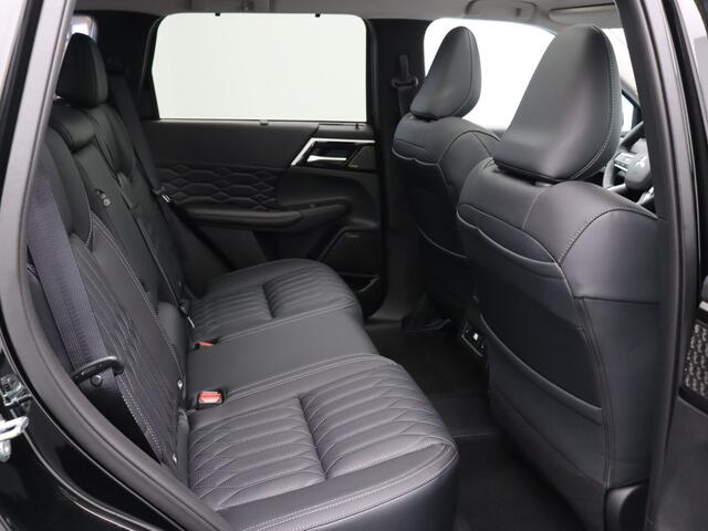 Mitsubishi OUTLANDER Instyle 2.4 Plug-in Hybride | Adaptive Cruise Control (ACC) | Blind Spot Warning (BSW) | Head-up Display