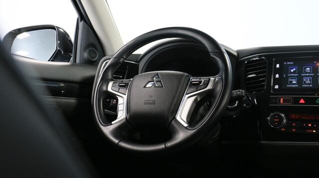 Mitsubishi OUTLANDER 2.4 PHEV Intense+ | Stoel & Stuurverwarming | Cruise | Trekhaak