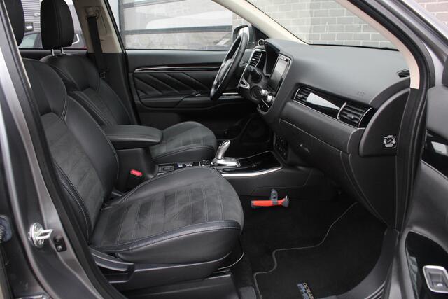 Mitsubishi OUTLANDER 2.4 PHEV Intense+ / Carplay / Schuifdak / 360 Camera / N.A.P.