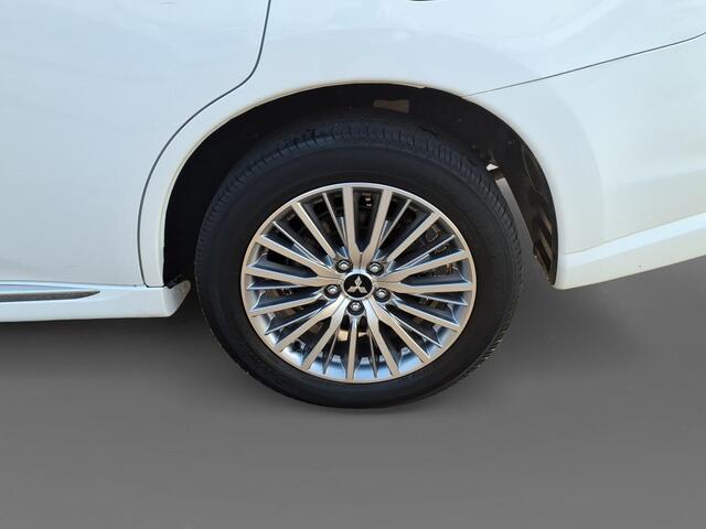 Mitsubishi OUTLANDER 2.4 PHEV Intense+ | NL-Auto | Eerste Eigenaar | Dealer Onderhouden | Garantie 2028 | Schuifkanteldak |