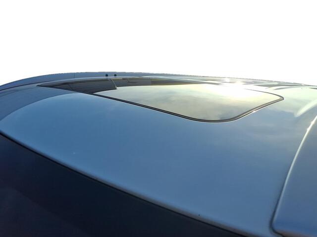 Mitsubishi OUTLANDER 2.4 PHEV Intense+ | NL-Auto | Eerste Eigenaar | Dealer Onderhouden | Garantie 2028 | Schuifkanteldak |