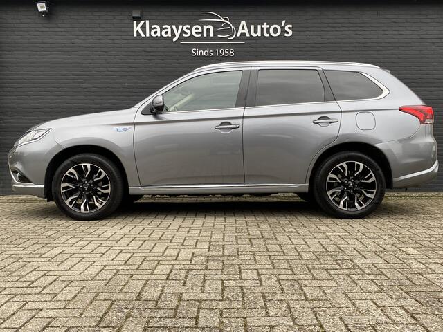 Mitsubishi OUTLANDER 2.0 PHEV Instyle+ 204 pk 4WD AUT. | navigatie | schuifdak | trekhaak | leder interieur | elektr. a. klep | stoel/stuurvw.