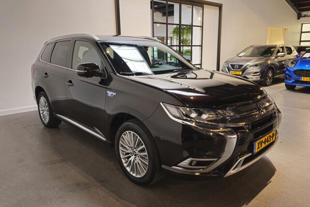 Mitsubishi OUTLANDER 2.4 PHEV Instyle - Stoel/Stuurverwarming - Trekhaak - Schuif/kanteldak - Apple Carplay/Android auto - Adaptive Cruise - Dodehoekdetectie - Premium Audio - Speciale lak