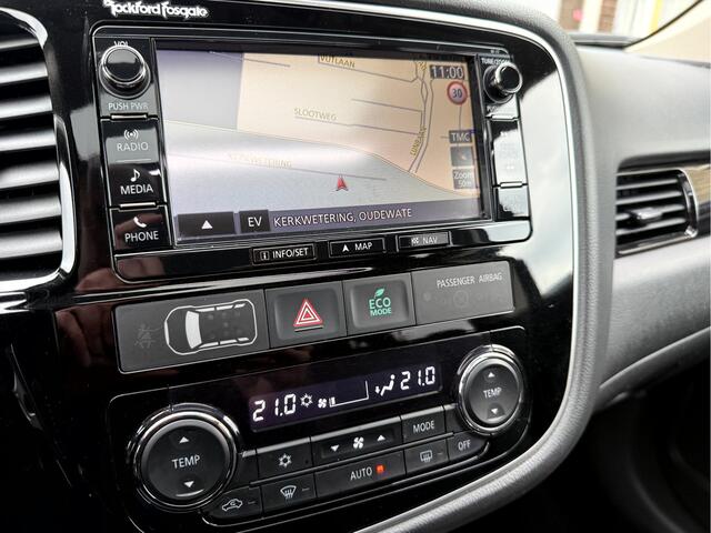 Mitsubishi OUTLANDER 2.0 PHEV Prestige Leer, Schuif-kanteldak, Trekaak