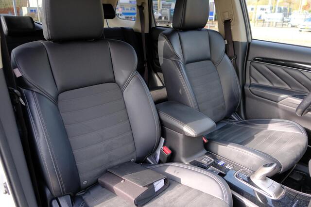 Mitsubishi OUTLANDER 2.4 PHEV 224pk Aut. 4WD Intens | Navi | Climate | Camera | Keyless | Alcantara | Blind Spot