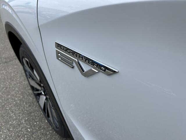 Mitsubishi OUTLANDER 2.4 PHEV Instyle+