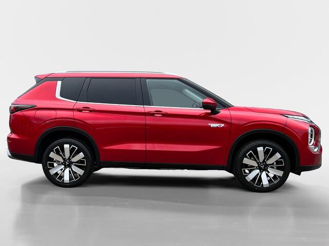 Mitsubishi OUTLANDER 2.4 PHEV First Edition | UIT VOORRAAD LEVERBAAR | 7.500 EURO KORTING |