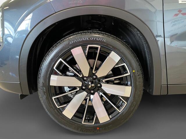 Mitsubishi OUTLANDER 2.4 PHEV First Edition | 7.500 EURO KORTING | SNEL LEVERBAAR | 8 JAAR GARANTIE |