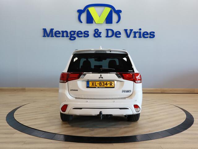 Mitsubishi OUTLANDER 2.4 PHEV S-Edition Airco ECC | Panorama | Trekhaak | Adaptive Cruise | Keyless | Leder | Stuur \ Stoelverwarming | Isofix | NAP