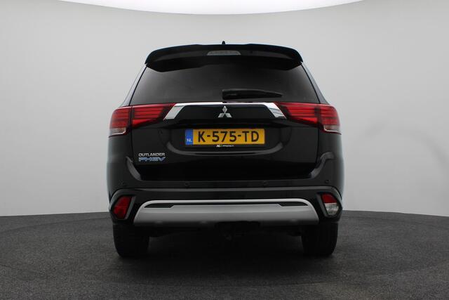 Mitsubishi OUTLANDER 2.4 PHEV Pure | Cruise Control | Navigatie | Carplay | 1500 kg Trekgewicht |