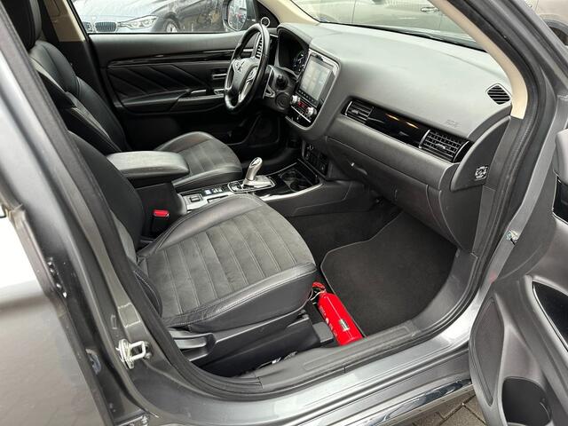 Mitsubishi OUTLANDER 2.4 PHEV Business Camera Apple-CarPlay Trekhaak