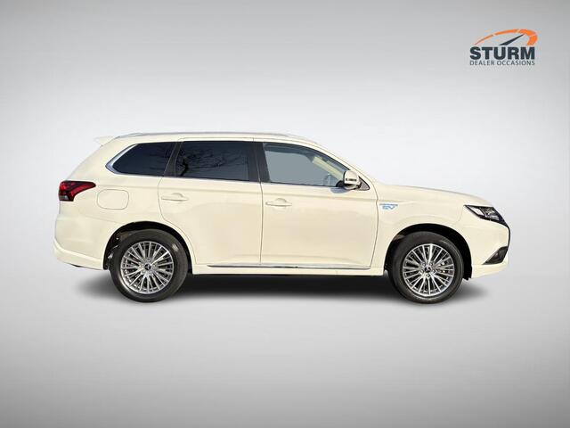 Mitsubishi OUTLANDER 2.4 PHEV Intense+ incl. Trekhaak!