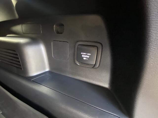 Mitsubishi OUTLANDER 2.4 PHEV Instyle