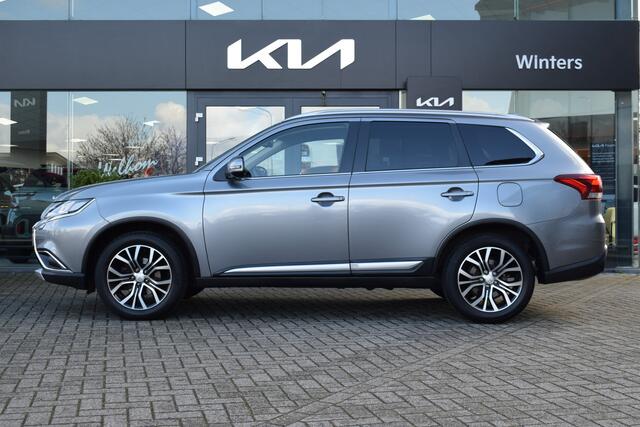 Mitsubishi OUTLANDER 2.0 Connect Pro Trekhaak | 360 Camera | Stoel+Stuurverwarming | Dealeronderhouden!
