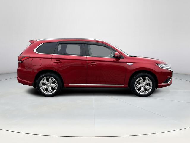 Mitsubishi OUTLANDER 2.4 PHEV Intense+ | Trekhaak| Apple carplay| Achteruitrijcamera| Navigatie| Ledkoplampen|