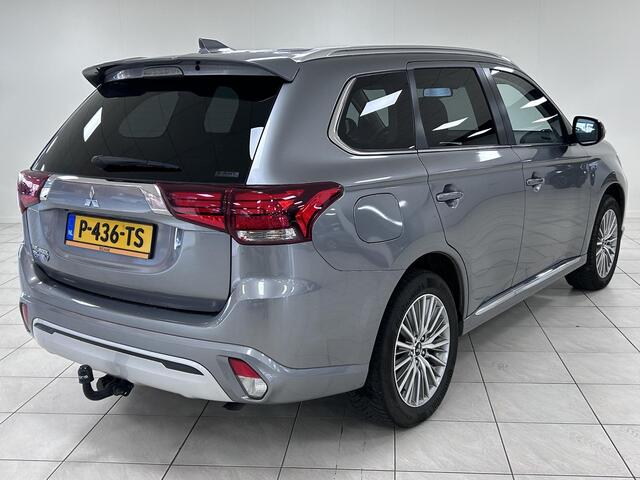 Mitsubishi OUTLANDER 2.4 PHEV Intense TREKHAAK | NAVIGATIE | ACHTERUITRIJCAMERA