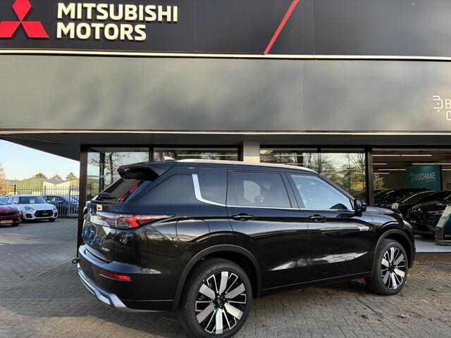Mitsubishi OUTLANDER 2.4 PHEV Instyle Nieuw uit voorraad leverbaar | Verwarmbare stoelen voor- en achter | Lederen bekleding | Elektrisch panoramadak | 3 zone Climate Cotntrol | 8 jaar Fabrieksgarantie