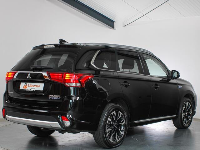 Mitsubishi OUTLANDER 2.0 PHEV instyle LED, Trekhaak, 360Camera, Apple Carplay/Android Auto