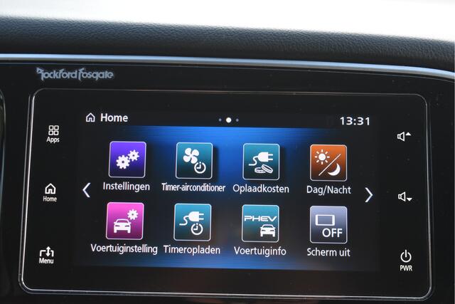 Mitsubishi OUTLANDER 2.0 PHEV Premium 203PK 4WD | NL-Auto | Camera | Trekhaak | Carplay | Standkachel | Keyless | Stoel- & stuurverwarming | Allweathers | LED / Xenon