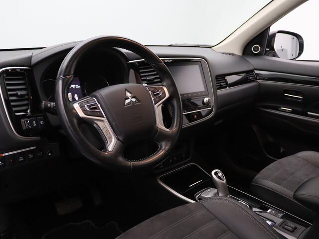 Mitsubishi OUTLANDER PHEV Intense+ 225pk LPG-G3 360° Camera | Parkeersens. v+a | Stoel-/stuurverw. | Panoramadak | Trekhaak afneembaar