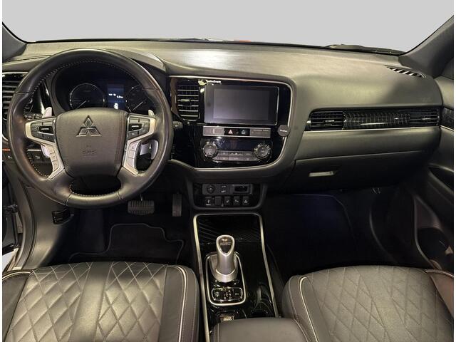 Mitsubishi OUTLANDER 2.4 PHEV Instyle Trekhaak