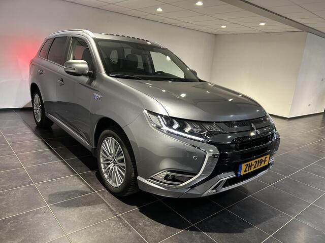 Mitsubishi OUTLANDER 2.4 PHEV Intense+ | Apple Carplay/Android Auto | Panoramadak | Trekhaak |